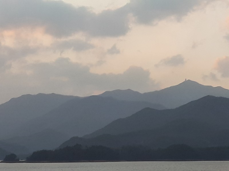 모후산